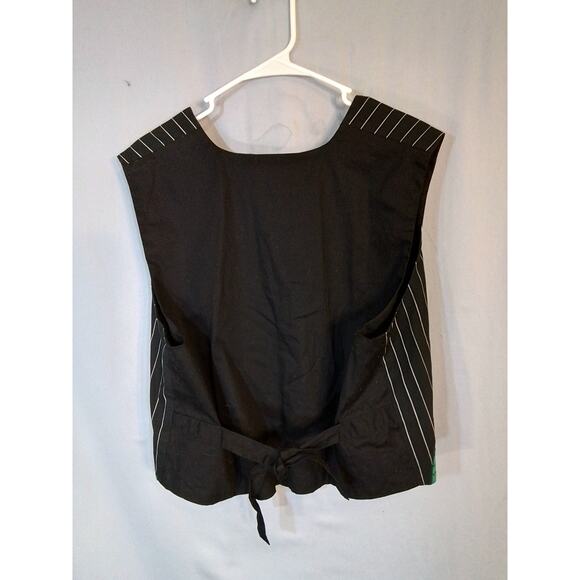 Karen Scott Scott ;Christmas Vest - Picture 3 of 8